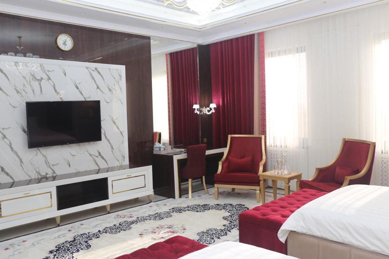 Safo Dushanbe Esterno foto